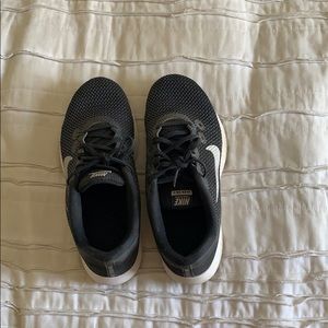 nike running shoes